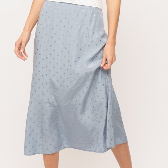 MYSTREE Star Jacquard Midi Skirt | Lightweight Satin Finish - Picture 3 of 8